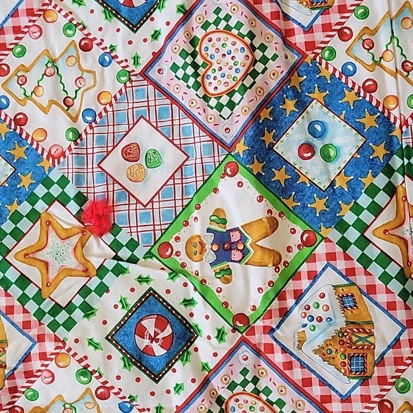 NWOT Handmade Holiday Lap Quilt - Picture 4 of 4